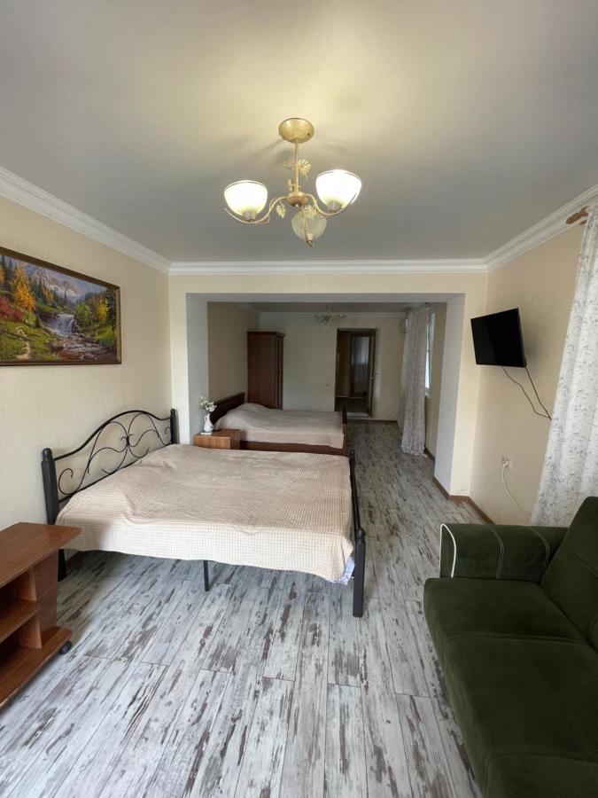 Hotel Гостевой Дом На Гечба Gagra Exteriér fotografie