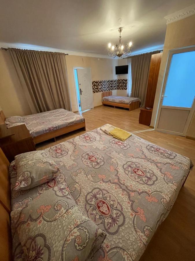 Hotel Гостевой Дом На Гечба Gagra Exteriér fotografie