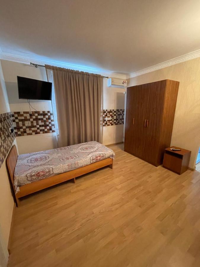 Hotel Гостевой Дом На Гечба Gagra Exteriér fotografie
